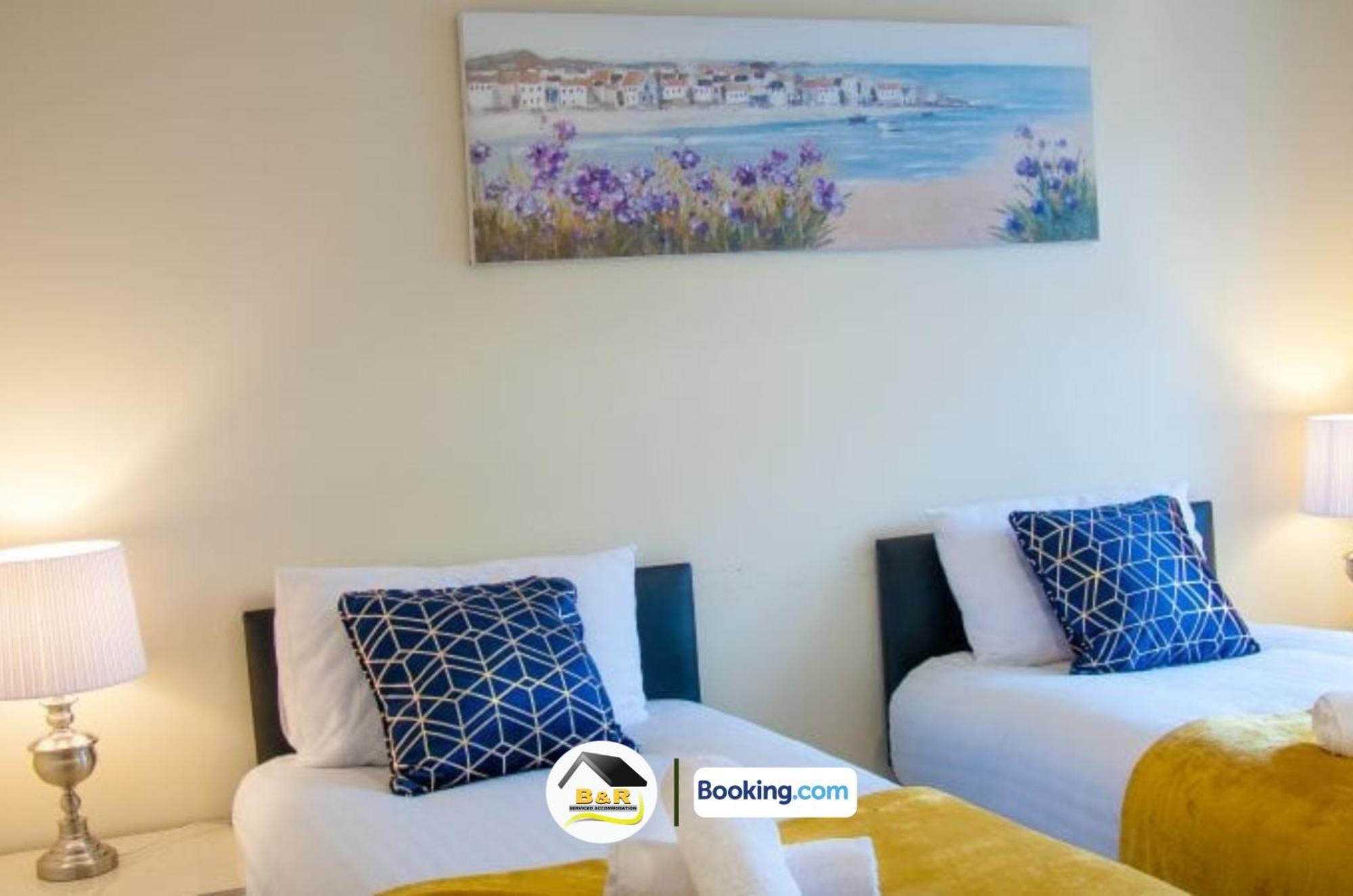3 Bedroom House By B And R Serviced Accommodation Amesbury With Super Fast Wi-Fi 145Mbps Екстериор снимка