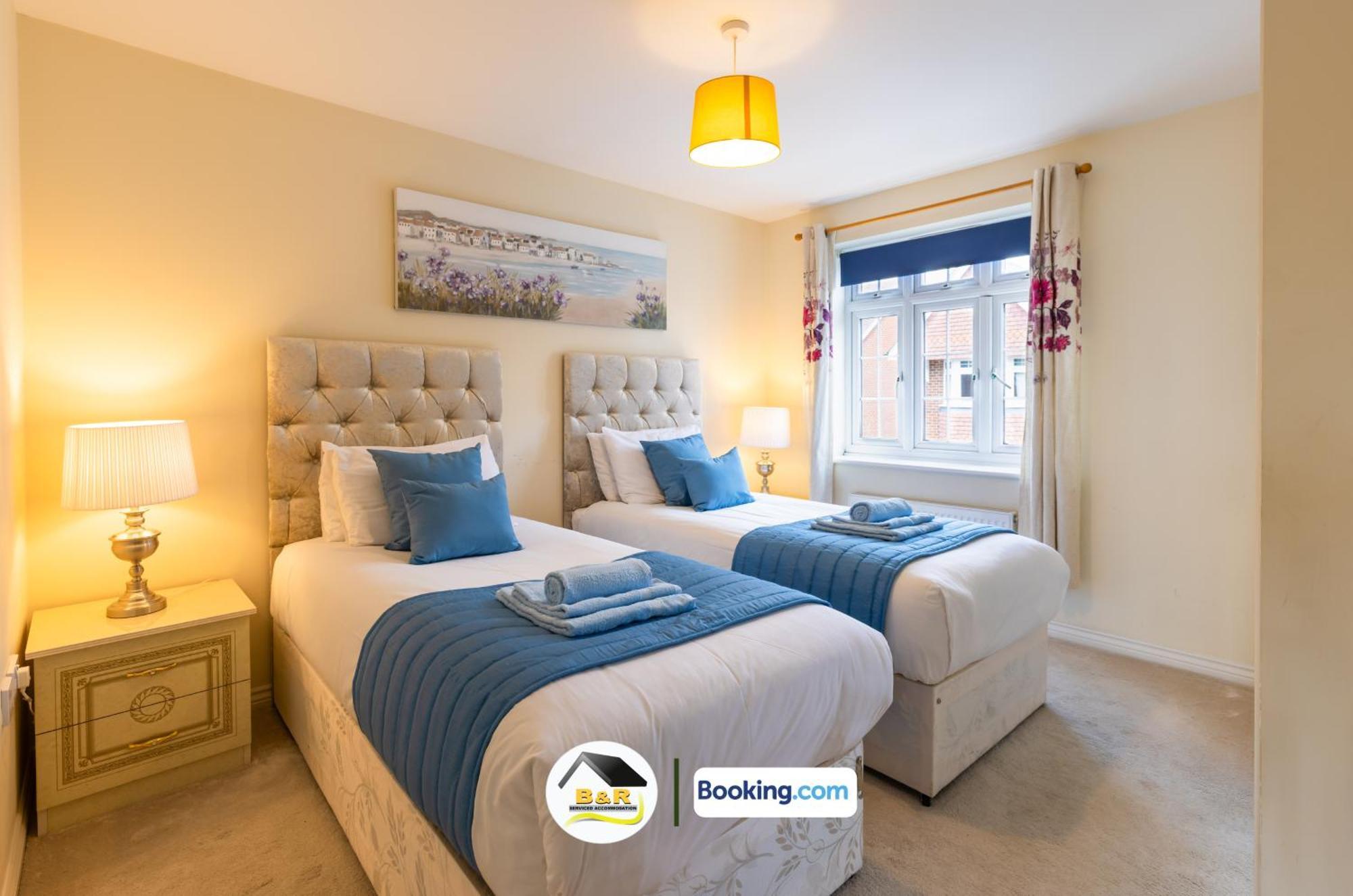 3 Bedroom House By B And R Serviced Accommodation Amesbury With Super Fast Wi-Fi 145Mbps Екстериор снимка